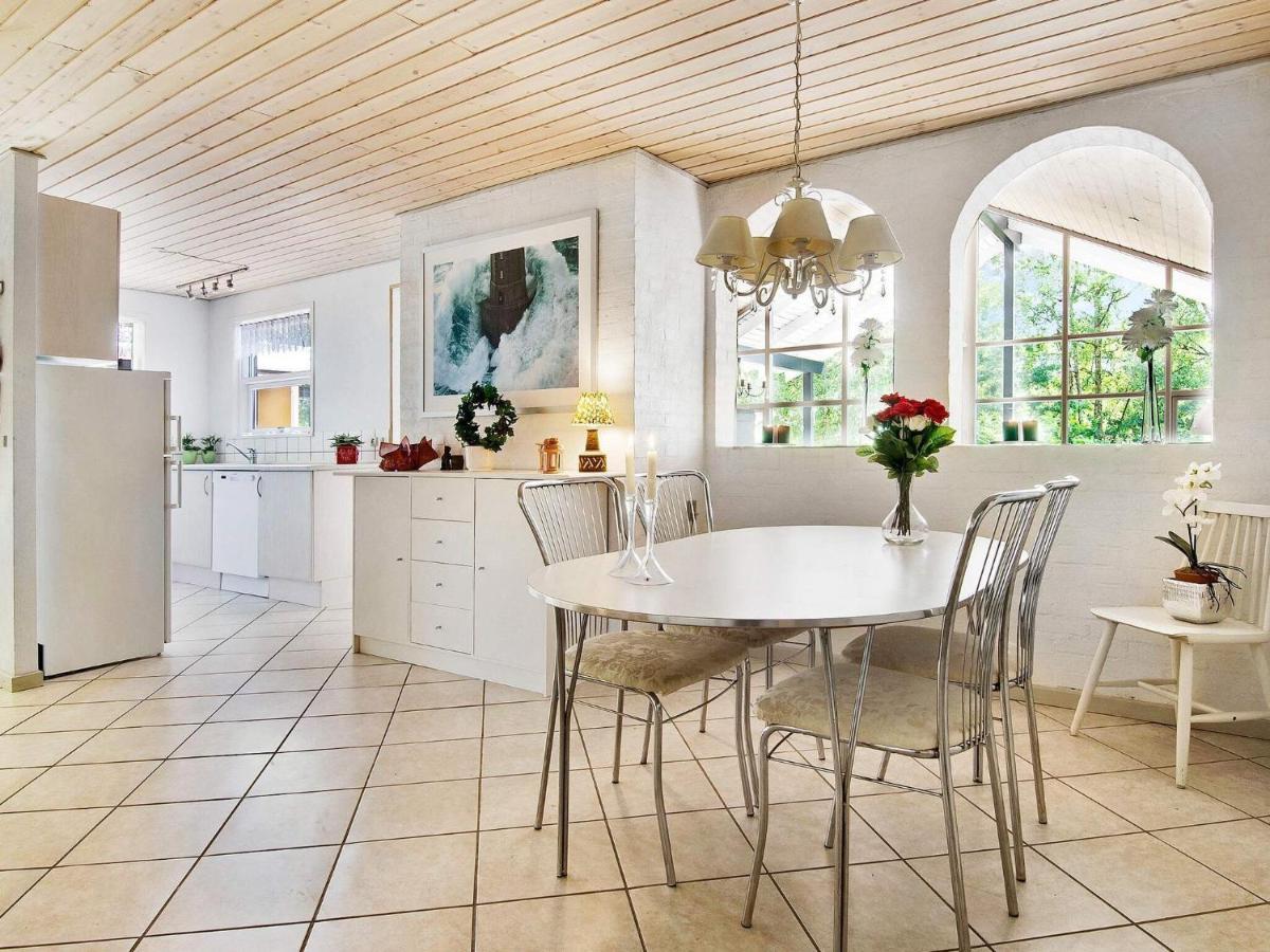 8 Person Holiday Home In Hadsund Eksteriør billede
